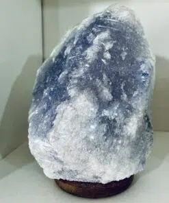 Alternative view of آباژور سنگ نمک آبی مدل طبیعی
