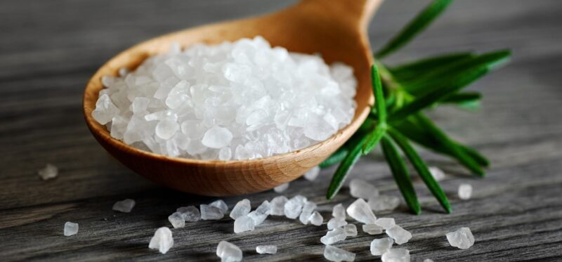استفاده از سنگ نمک از بروز بیماری های قلبی، کلیوی و معده جلوگیری می کند