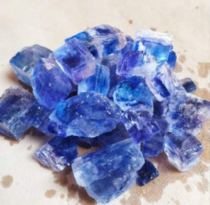 نمک مدل آبی؛ یکی از نمک‌های توصیه شده در طب سنتی