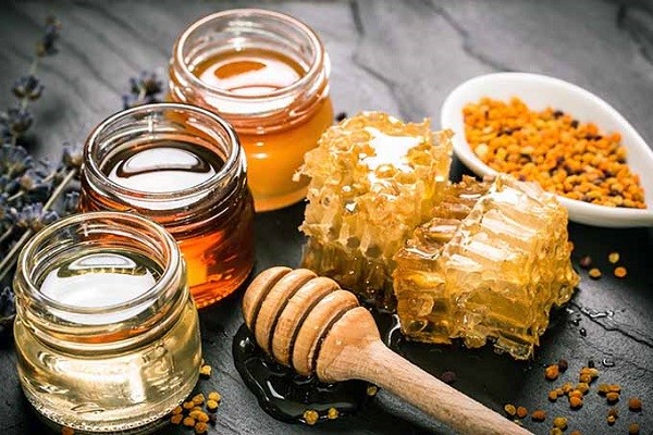 تشخیص عسل طبیعی از تقلبی | کارنیکا استور