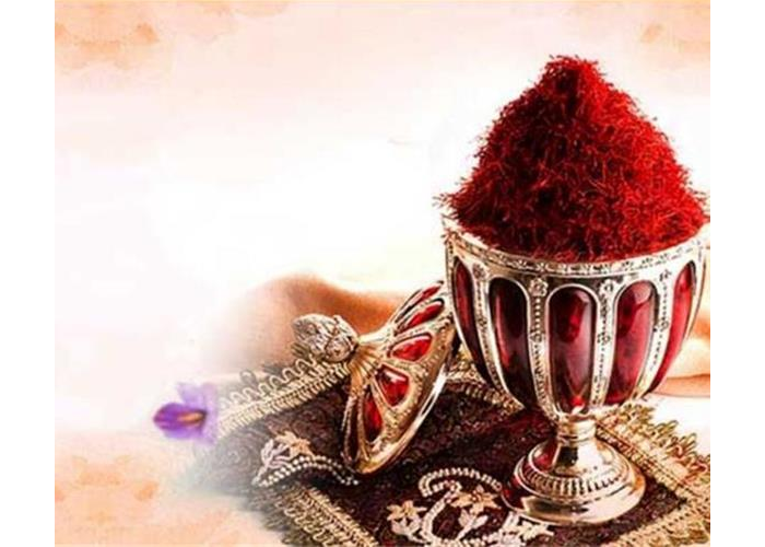 زعفران ایرانی چیست و چرا در دنیا بی‌رقیب است؟ بررسی کیفیت، عطر و رنگ کارنیکااستور